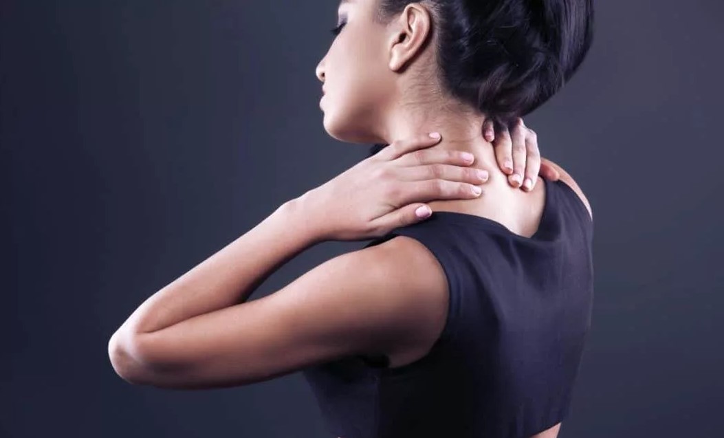 Как убрать головную боль при шейном остеохондрозе