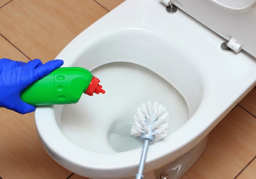 Как правильно очистить ванную комнату в квартире