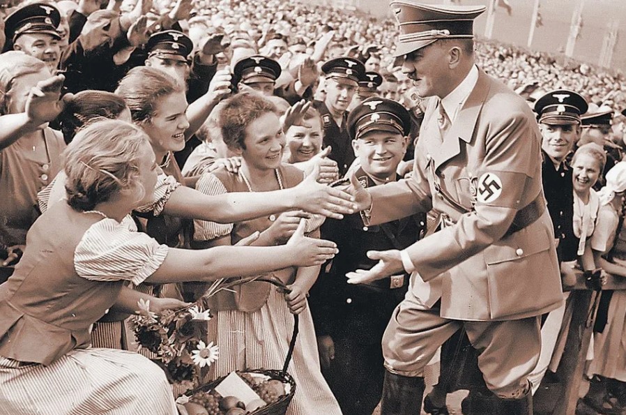 Огромны гитлера таланты...